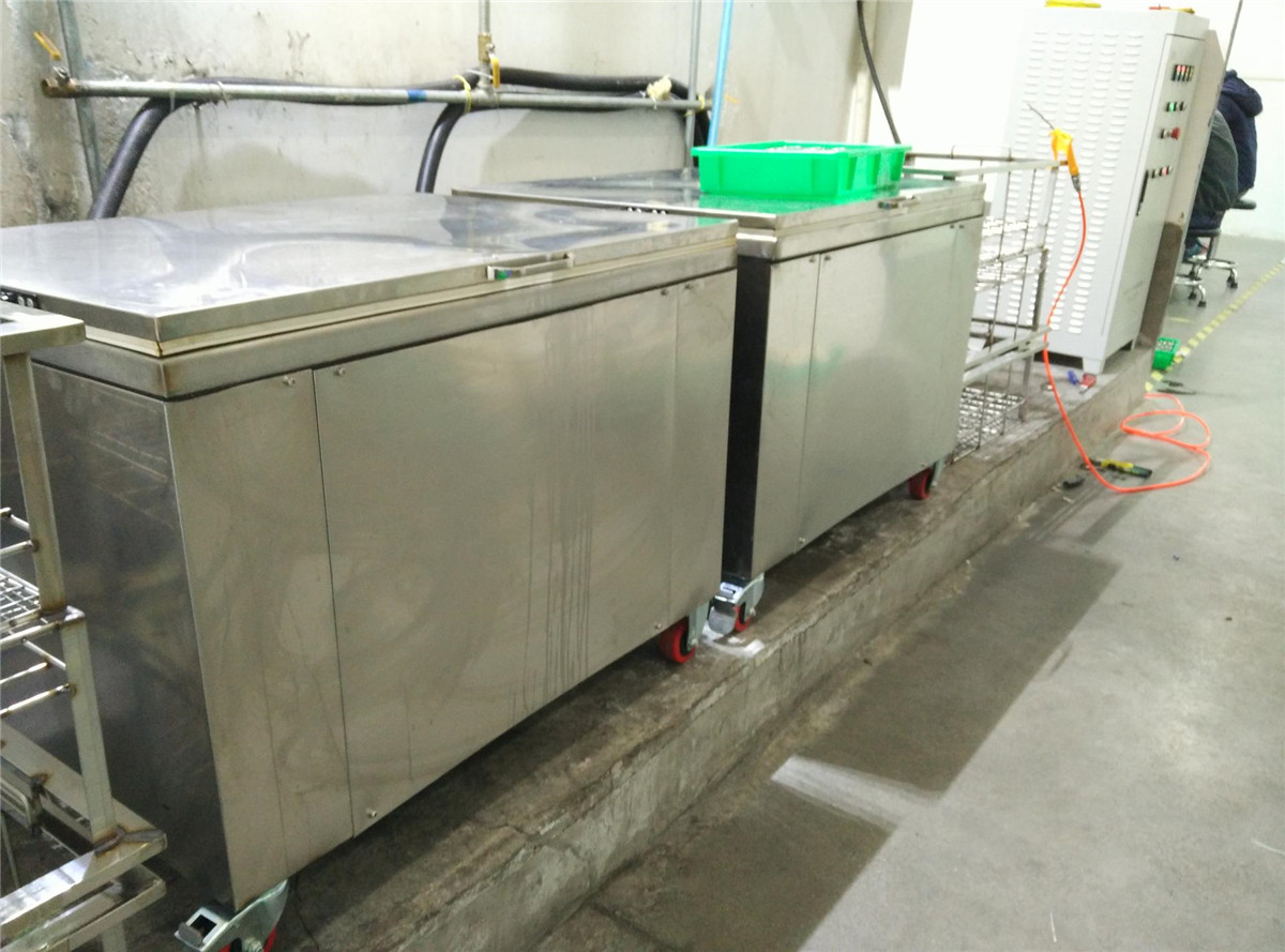 汽车零部件超声波清洗机